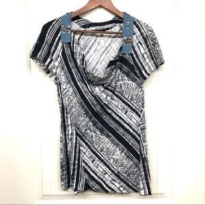 Tiny by Anthropologie geometric tshirt M